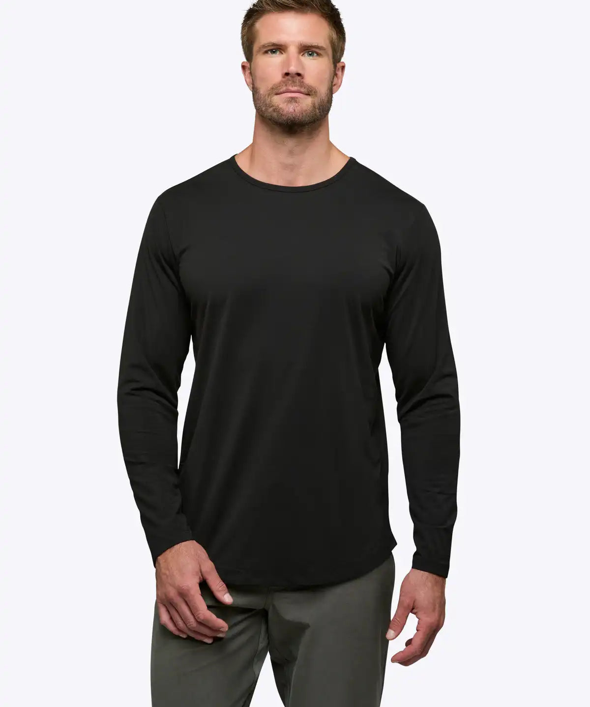 AO Long Sleeve Curve-Hem Tee | Black Signature-fit PYCA Pro®